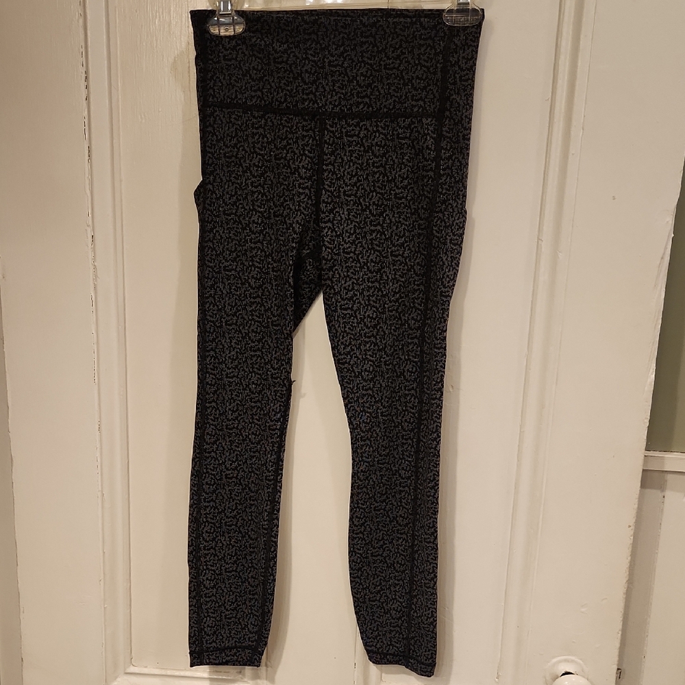Athleta Ultimate Stash Pocket Textured 7/8 Tight S
